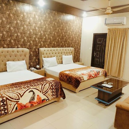 Royal Fort Executive Hotel Gulberg 라호르 외부 사진