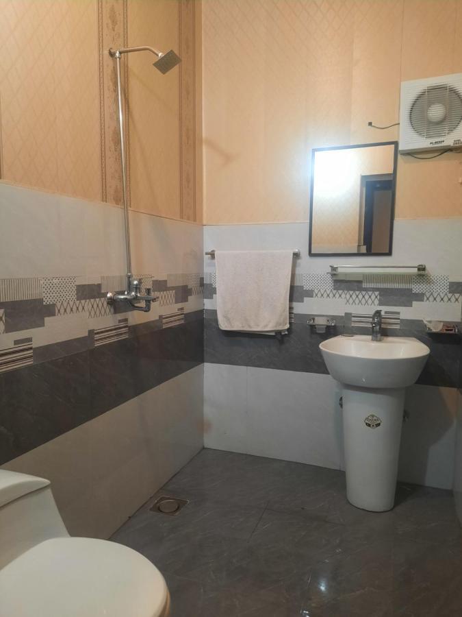 Royal Fort Executive Hotel Gulberg 라호르 객실 사진