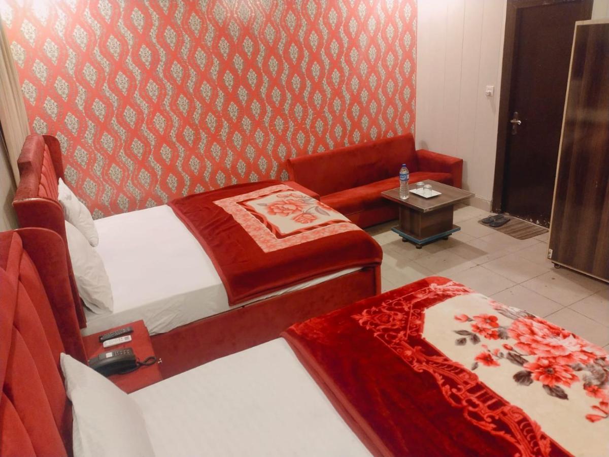 Royal Fort Executive Hotel Gulberg 라호르 외부 사진