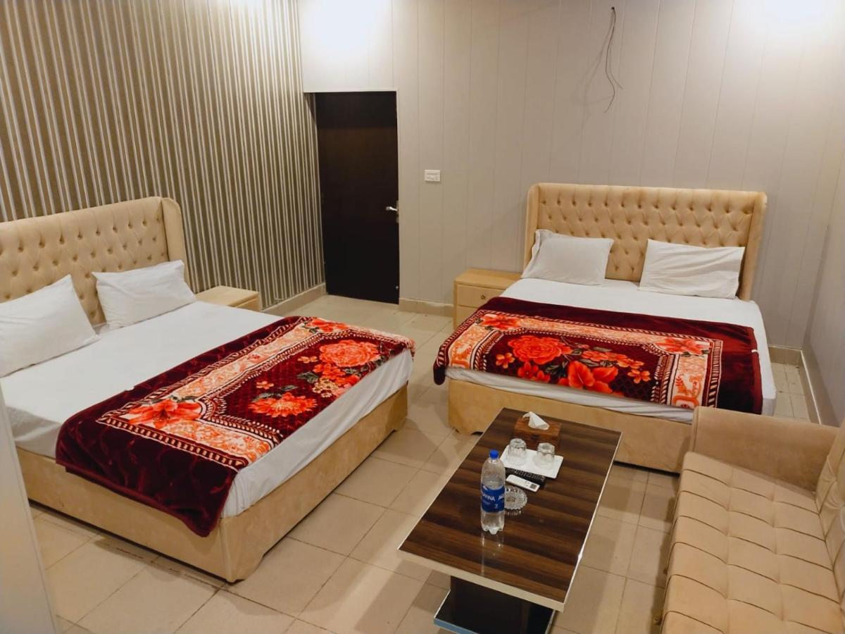 Royal Fort Executive Hotel Gulberg 라호르 외부 사진